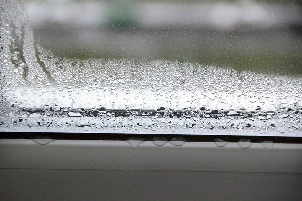 Solving the Problem of Condensation on Windows in Southlake, TX